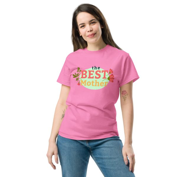 Classic Tee for the World’s Best Mom - Image 4