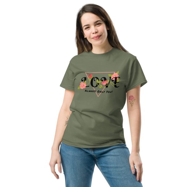 Unisex Retro Mom Tee – Celebrate in Style - Image 3